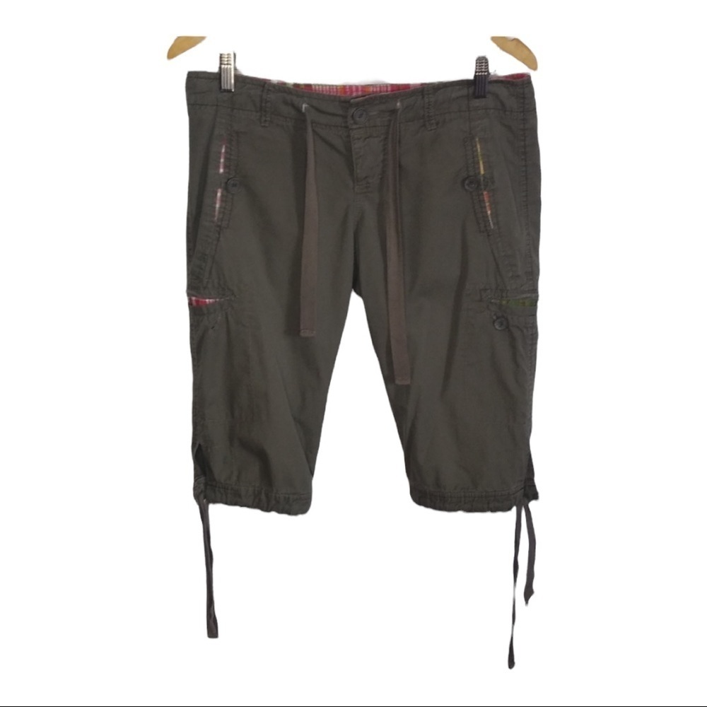Angel Kiss capris size 7